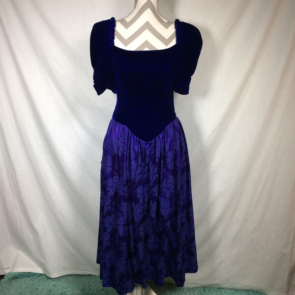 Women’s Vintage 90’s Blue Velvet Brocade dress - Picture 1 of 13